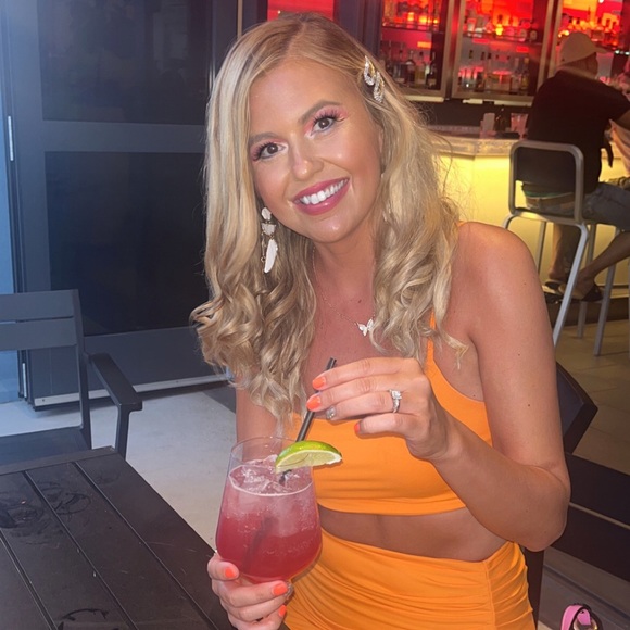 Orange Two Piece Set🍊🌅✨ - Picture 4 of 4